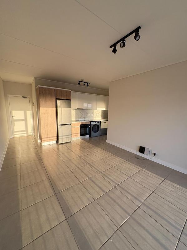 To Let 1 Bedroom Property for Rent in Richwood Western Cape